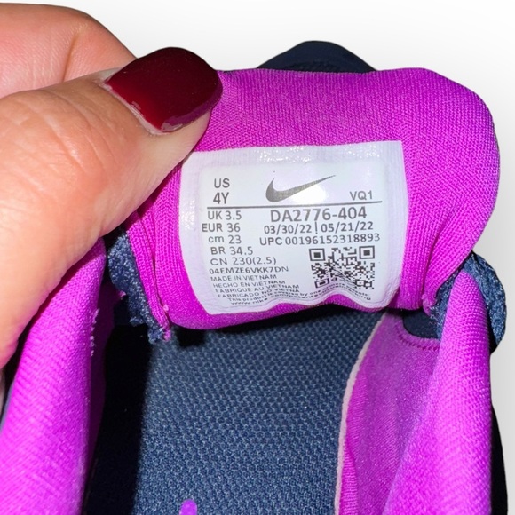 Nike Star Runner 3 "Midnight Navy/Metallic Silver" Running Sneaker - Picture 2 of 9